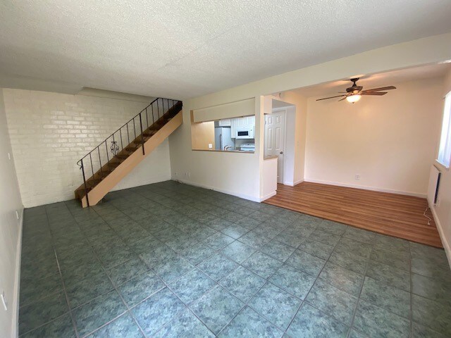 Foto del edificio - 2635 Tiller Ave