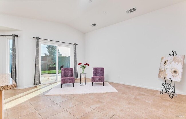 Foto del edificio - 504 Silver Ridge Dr