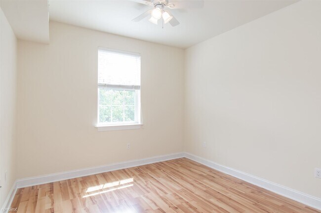 Building Photo - 2 br, 2 bath Triplex - 1933 N 7TH ST Unit 2