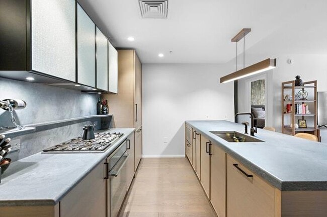 Building Photo - NJRRT