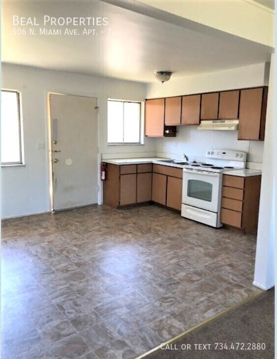 Primary Photo - 506 N Miami Ave