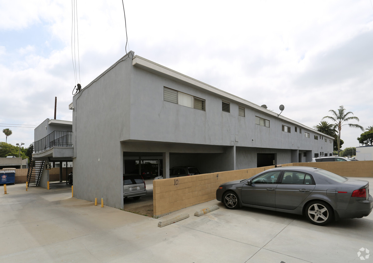 Building Photo - 11951 Venice Blvd