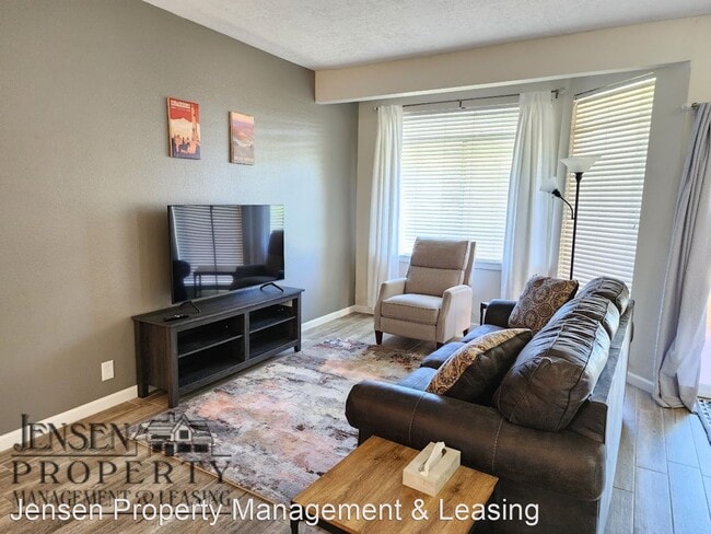 Foto del edificio - 2 br, 2 bath House - 2050 East 1400 South ...