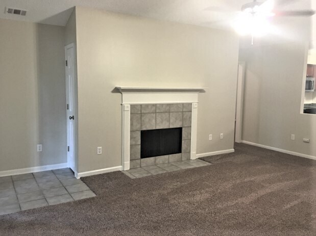 Building Photo - 529 Dresler Rd