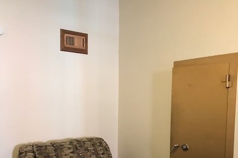 Air condition - 22 E Main St