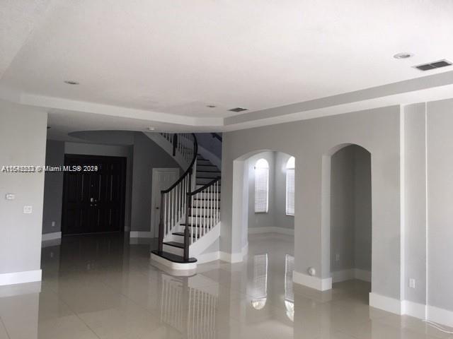 Building Photo - 6422 SW 162nd Ct