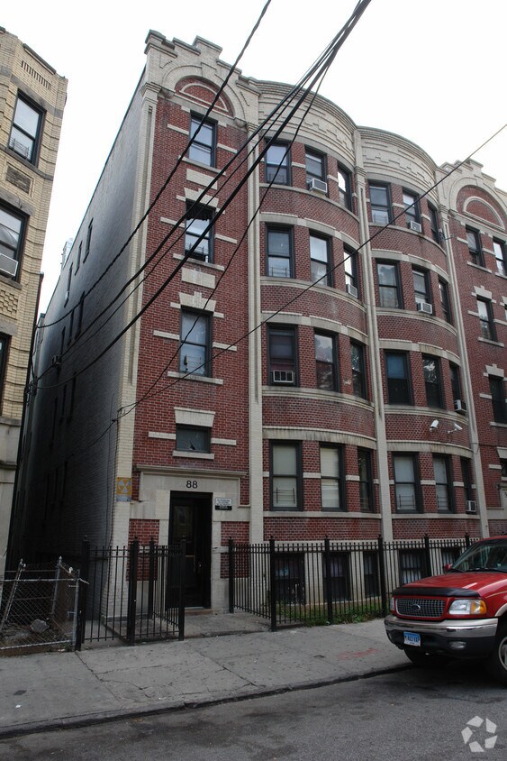 Foto del edificio - 88 Saratoga Ave