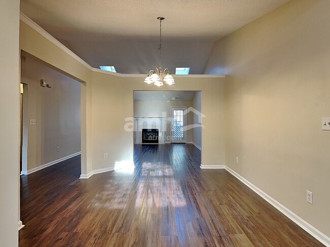 Foto del edificio - 7 Greyleaf Ct