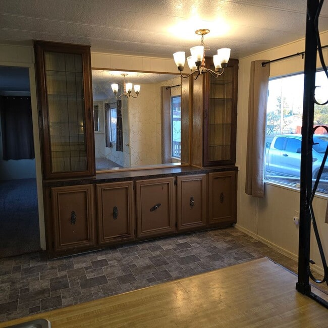 Building Photo - Benson single wide manufactured home with ...