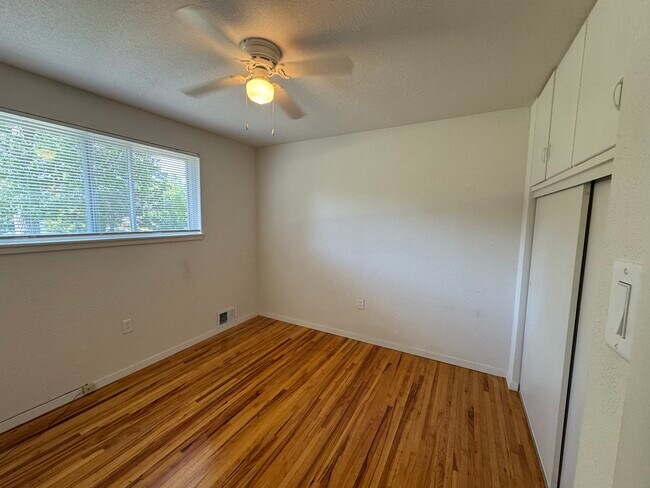 Building Photo - Missouri Property