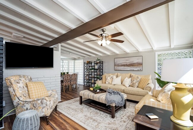 Foto del edificio - 2213 Wason Rd