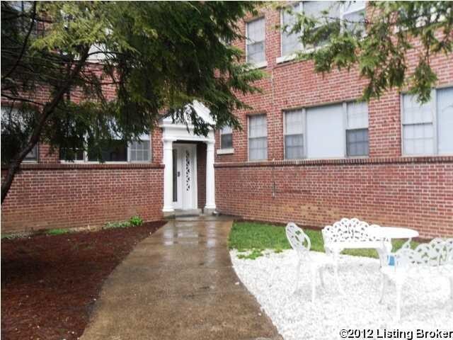 Primary Photo - 1327 Everett Ave