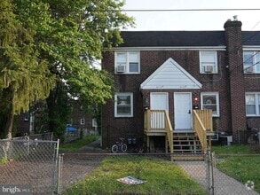 Building Photo - 413 Boyd St