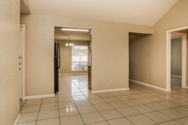 Foto del edificio - 2007 Deerhurst Ln