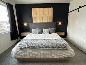 Building Photo - 492 S 900 W