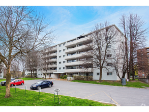 Building Photo - Westwinds I