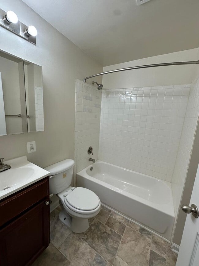 Building Photo - 1810 N Calvert St