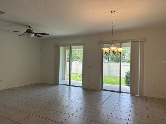 Foto del edificio - 15103 Willow Arbor Cir