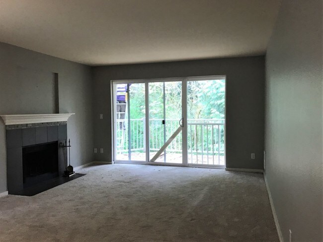 Foto del edificio - Condo in Mill Creek