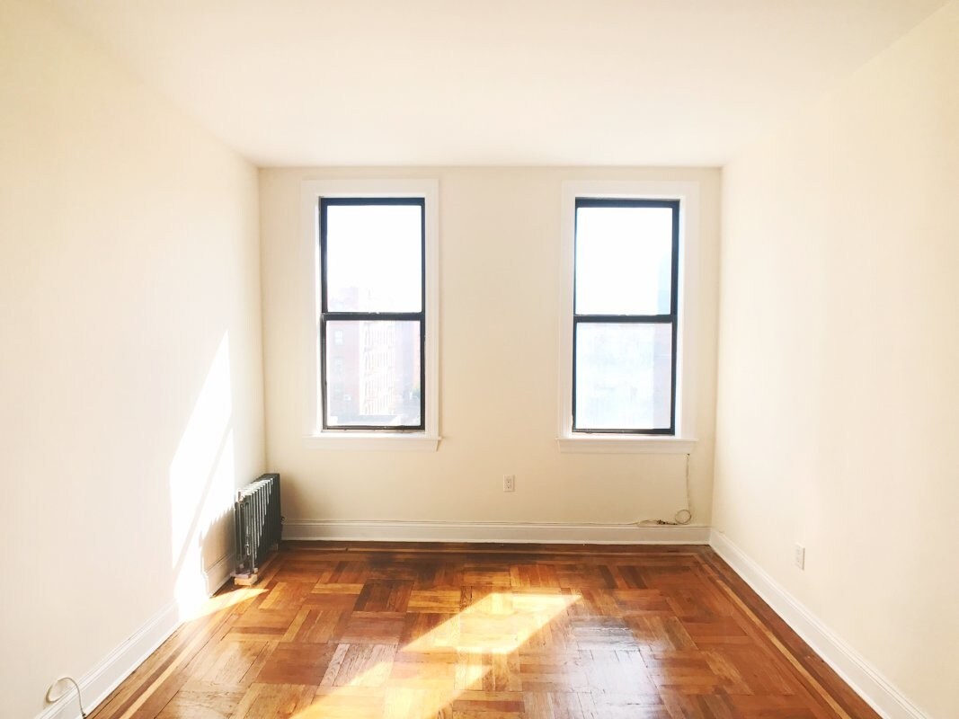 Primary Photo - 1505 Saint Nicholas Ave