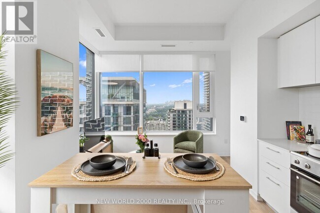 Photo du bâtiment - 101 Roehampton Ave