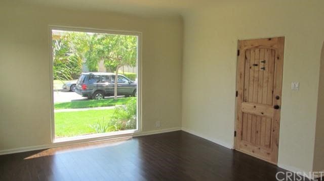 Front Entrance/living room Window - 6107 Cashio St