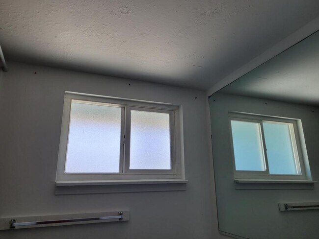 Foto del edificio - 2351 N Lompa Ln Unit A2, Carson City, NV 8...