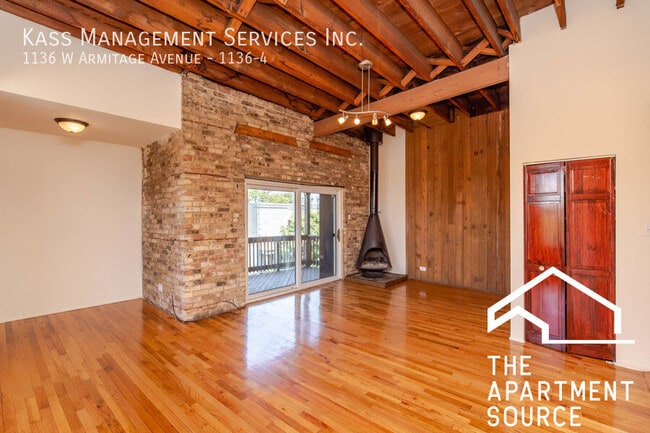 Building Photo - 1130 W Armitage Ave