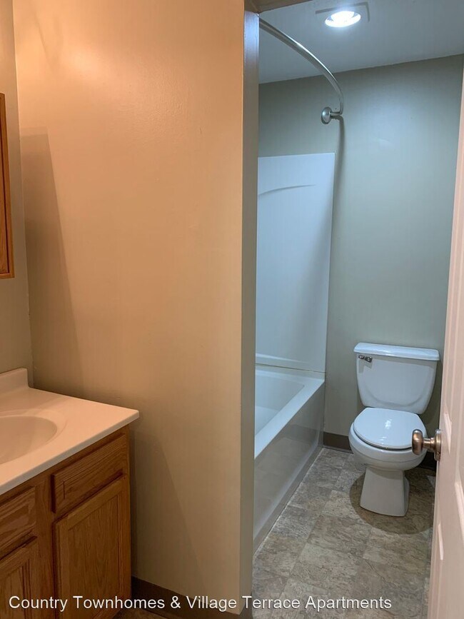 Building Photo - 2 br, 1 bath Apartment - 1 Chelsea Drive C...