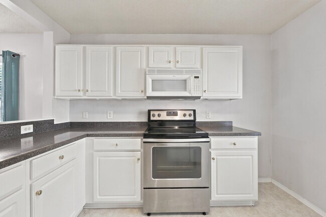 Building Photo - 914 Bur Oak Ct