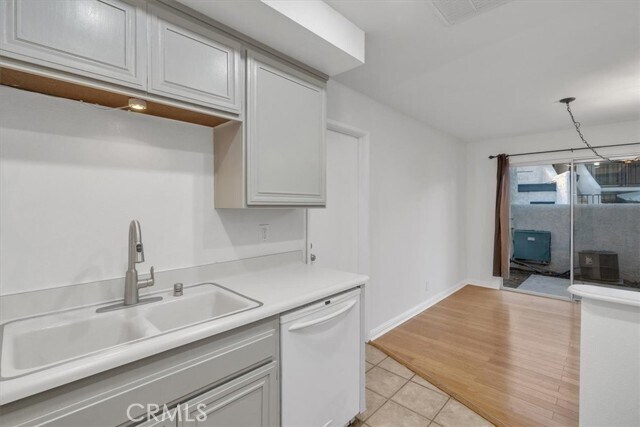 Foto del edificio - 3706 Summershore Ln