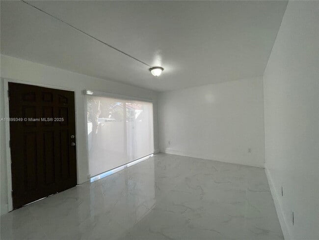 Foto del edificio - 7450 SW 153rd Pl