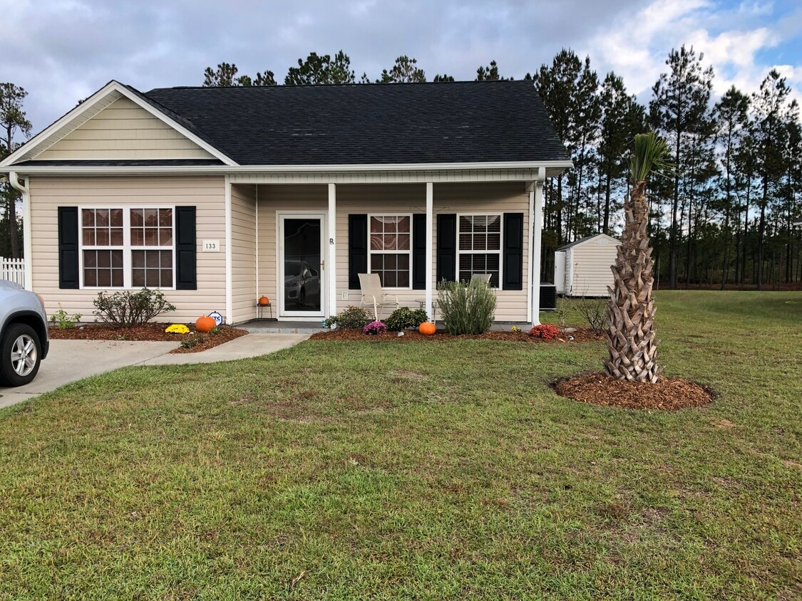 Primary Photo - 133 Cottage Creek Cir