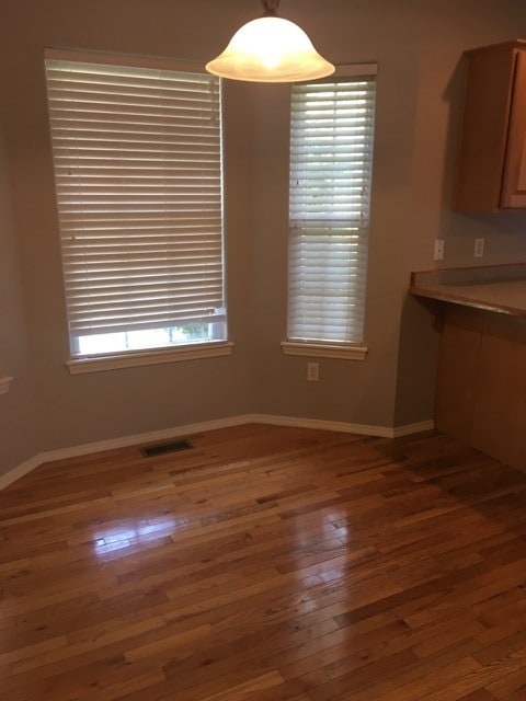 Building Photo - 3 Bedroom Home in Wonderful Neighborhood!