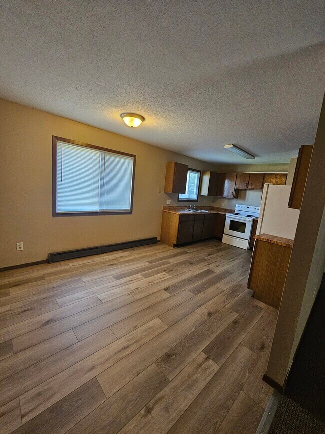 Foto del edificio - 608 Medary Ave S