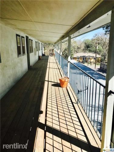 Building Photo - 661 Floral Ave