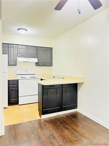 Building Photo - 5300 E Cherry Creek S Dr