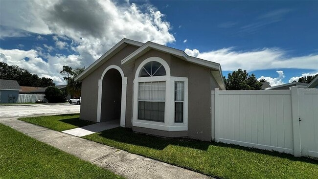 Foto del edificio - 2415 Harbor Town Dr
