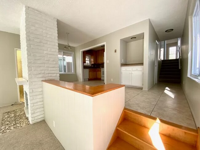 Foto del edificio - 312 E Bay Ave