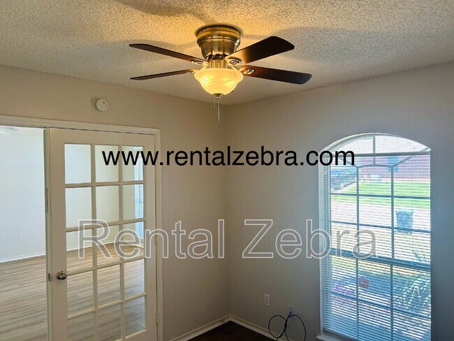 Building Photo - 5641 Springtide Dr