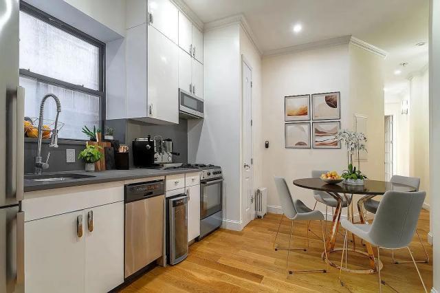 Foto principal - 3 bedroom in NEW YORK NY 10035