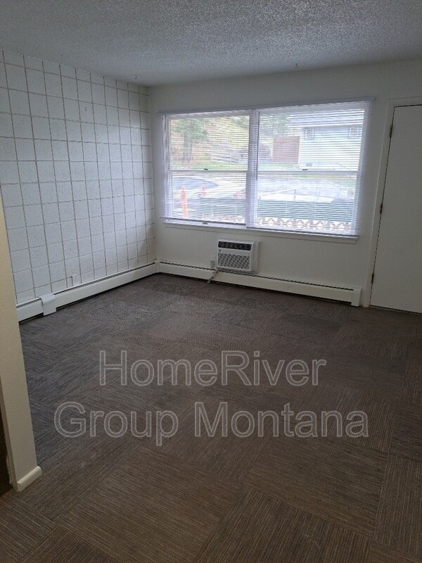 Foto del edificio - 707 SW Higgins Ave