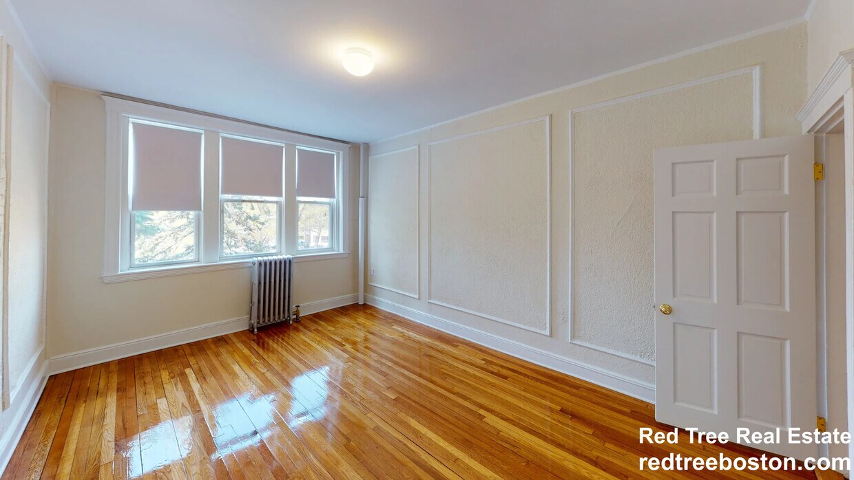 Foto principal - 1845 Commonwealth Ave