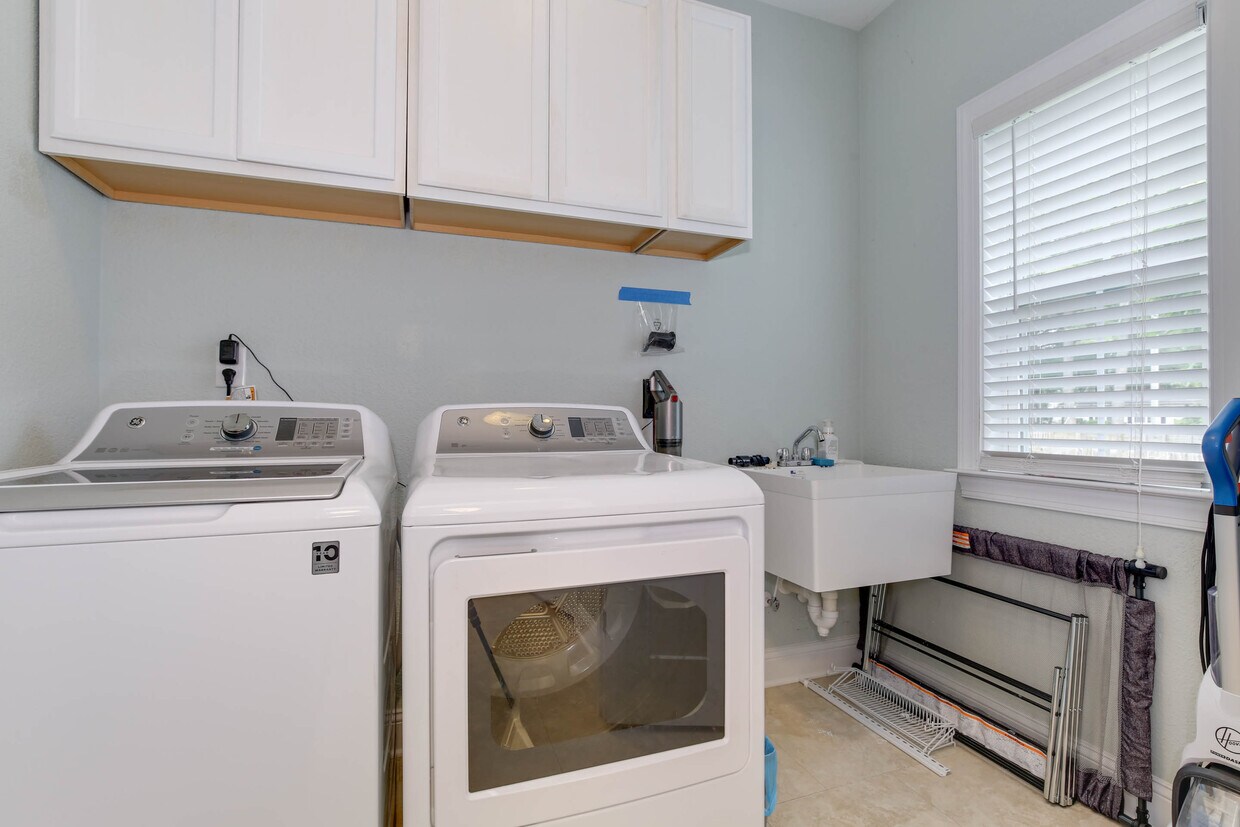 Foto principal - 113 Bedford Pl