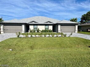 Building Photo - 916 Andalusia Blvd