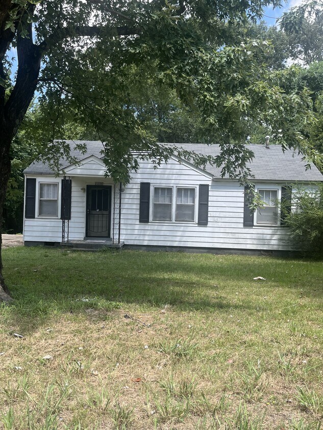 Primary Photo - 2206 Hillside Ave