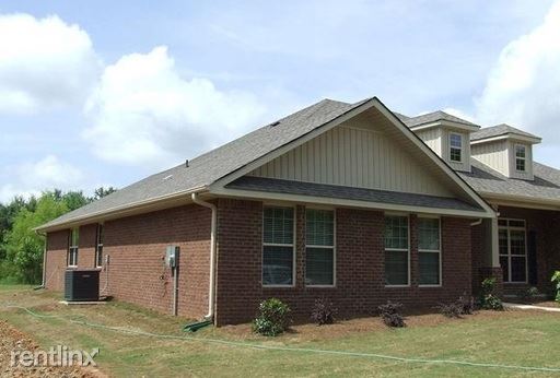 Building Photo - 176 Golden Meadows Dr