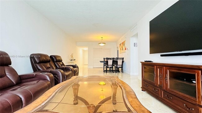 Building Photo - 3000 S Ocean Dr