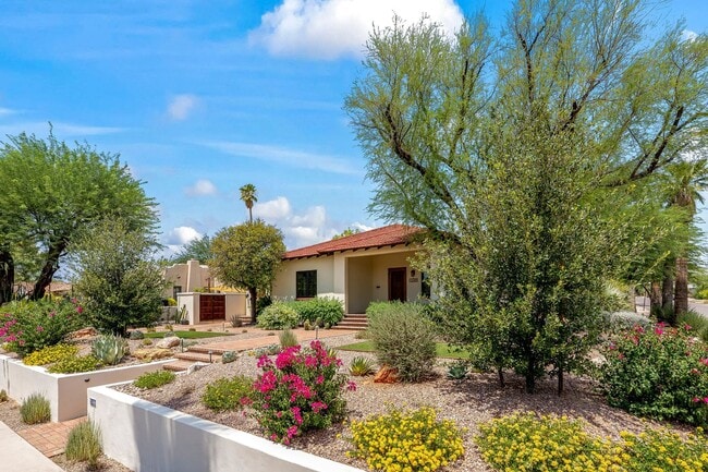 Sam Hughes Classic - Sam Hughes Classic House