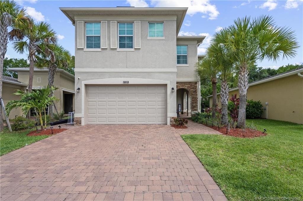 Primary Photo - 1813 NW Cataluna Cir